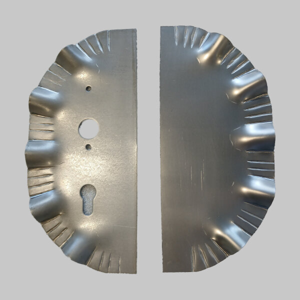 INNONOX Stahl Schlosskastenblende, oval, glatt, gewellt, Maße: 125x275x2,5mm, ungelocht